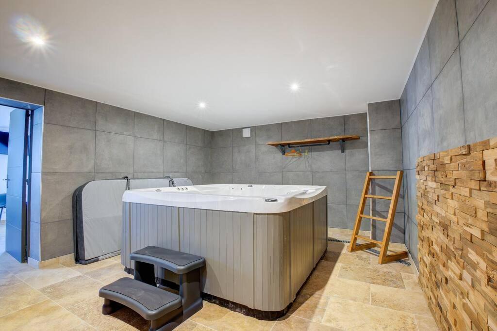 Combe Jolie Clim, Piscine & Jacuzzi Vila Saint-Vincent-de-Cosse Exterior foto